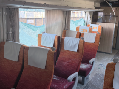 炒股配资平台查询 中国游客回忆日本列车与卡车相撞：有同胞鼻子受伤